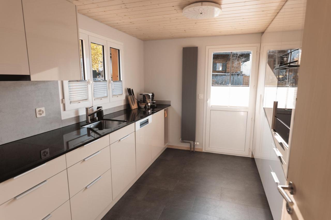 Chalet Egglen "Typical Swiss House, Best Views, Private Jacuzzi" Sigriswil Exterior photo