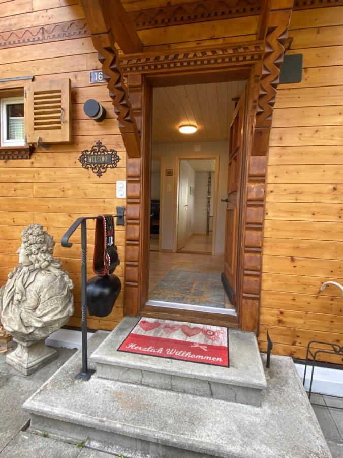 Chalet Egglen "Typical Swiss House, Best Views, Private Jacuzzi" Sigriswil Exterior photo