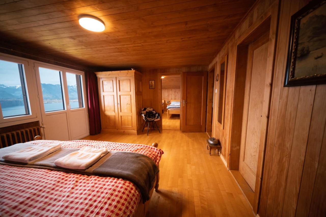 Chalet Egglen "Typical Swiss House, Best Views, Private Jacuzzi" Sigriswil Exterior photo