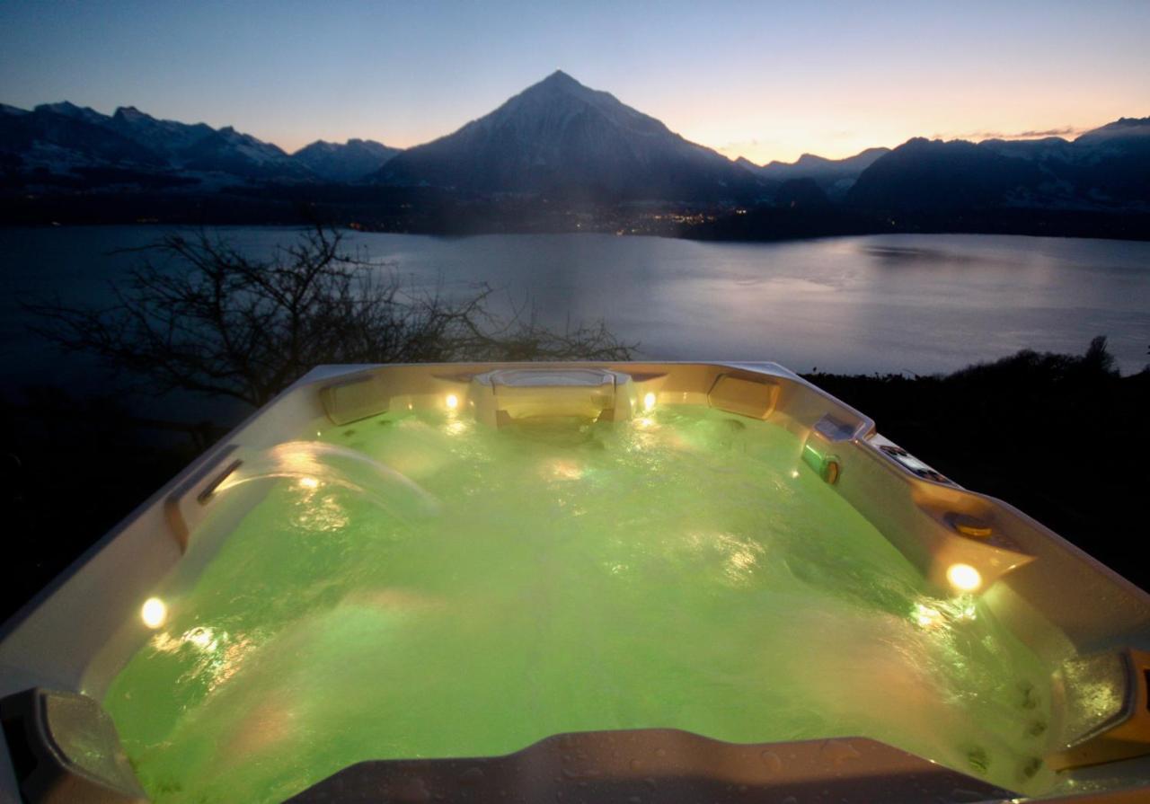 Chalet Egglen "Typical Swiss House, Best Views, Private Jacuzzi" Sigriswil Exterior photo