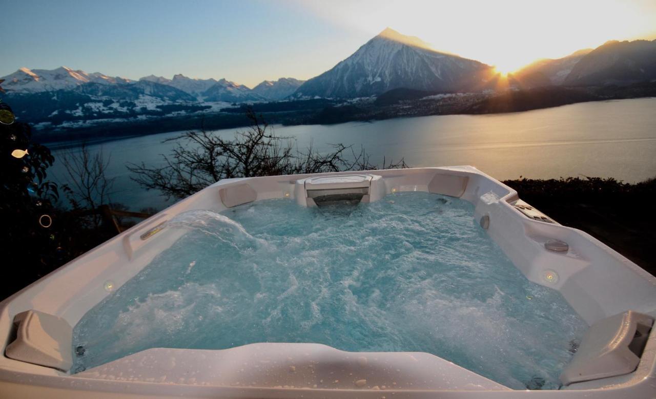 Chalet Egglen "Typical Swiss House, Best Views, Private Jacuzzi" Sigriswil Exterior photo